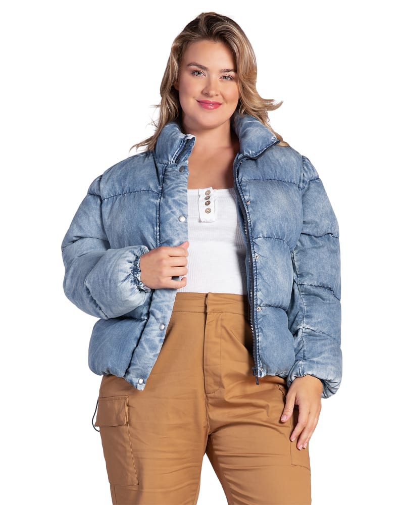 Front of a model wearing a size 1X Polaris Womens Plus Size Indigo Tencel Puffer Jacket in INDIGOBLEACH by Standards & Practices. | dia_product_style_image_id:319784